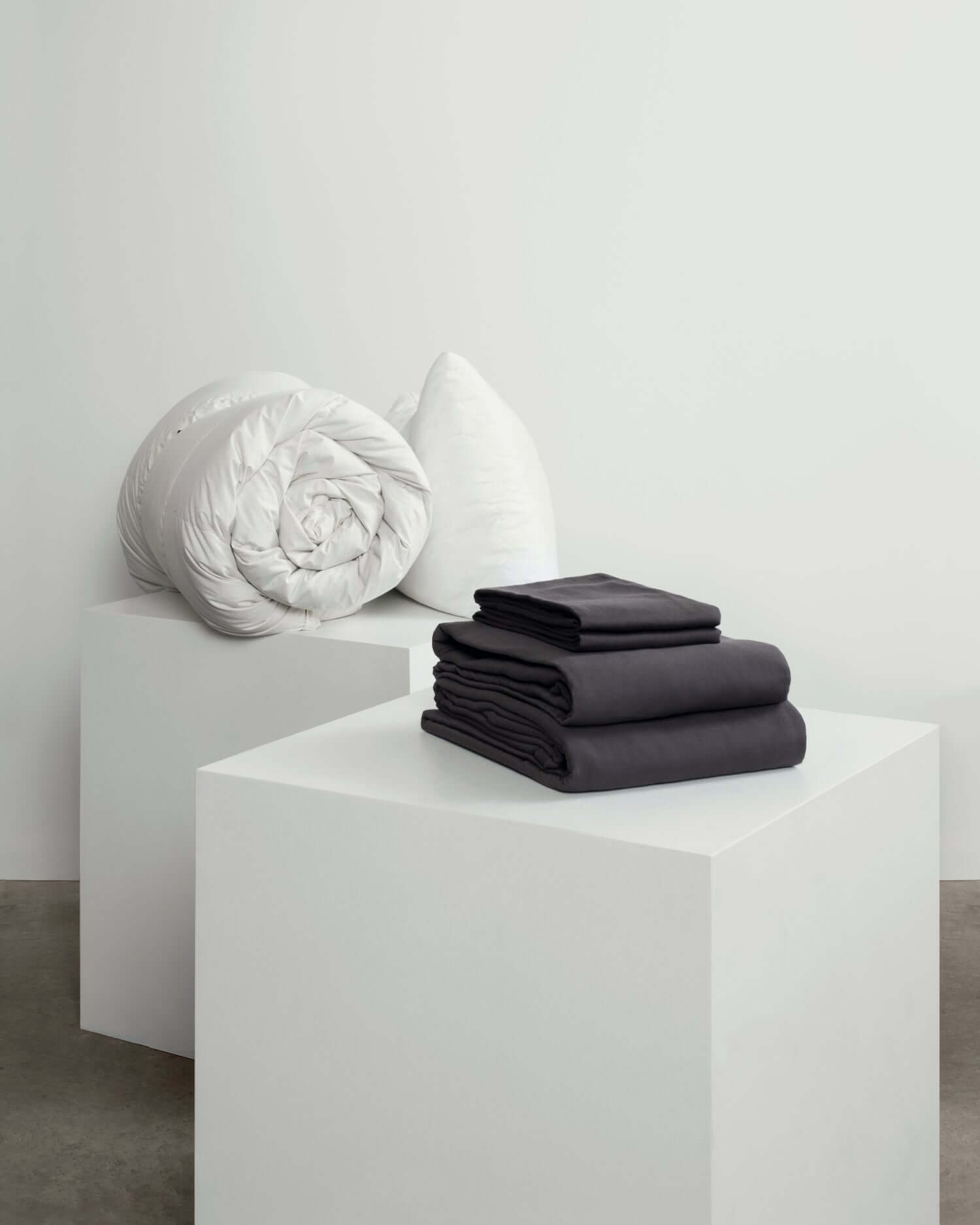 Dark Grey Luxe Bedding Set | Luxury bedding sets | beddable