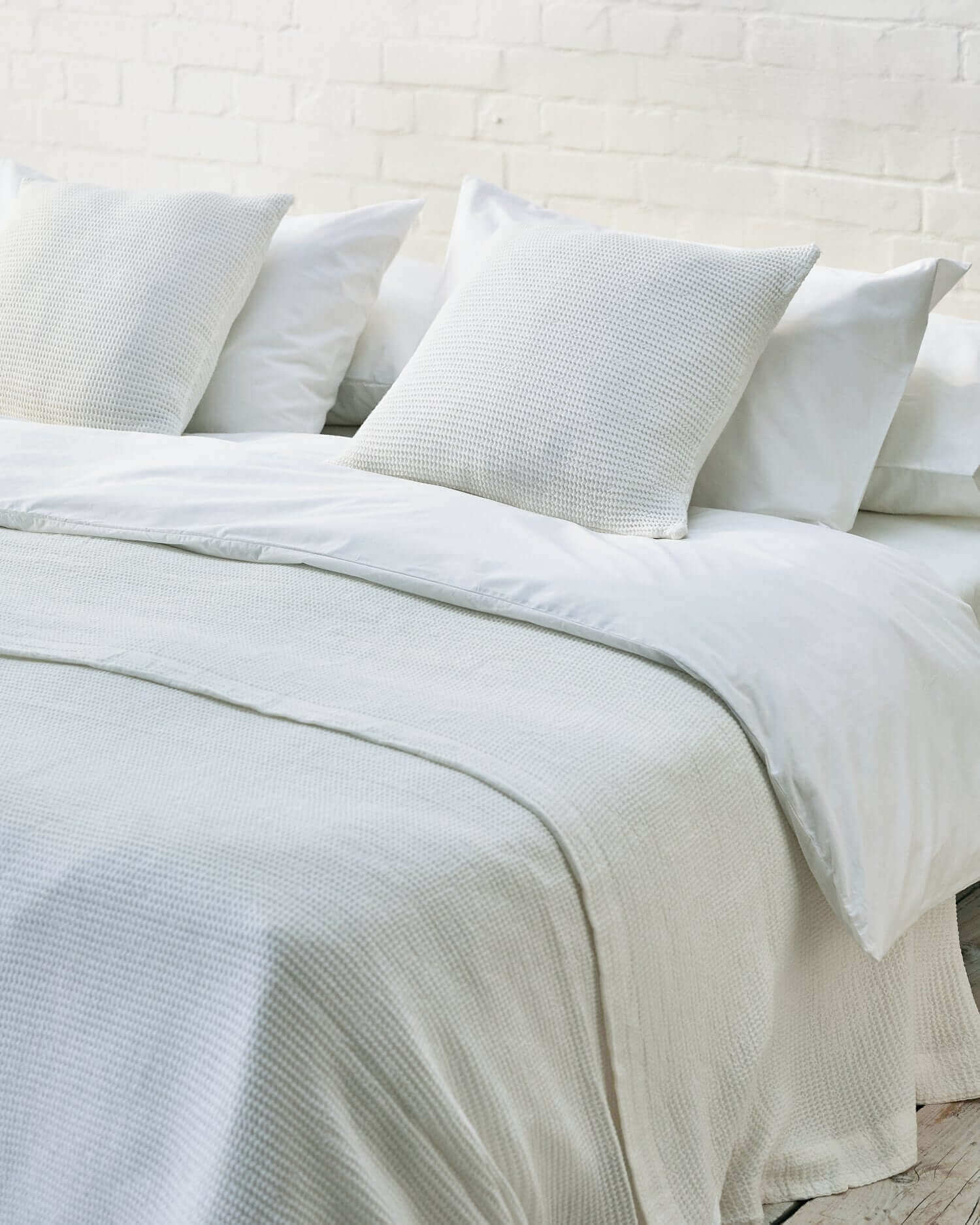 White Luxe Bedding Set | Luxury bedding sets | beddable
