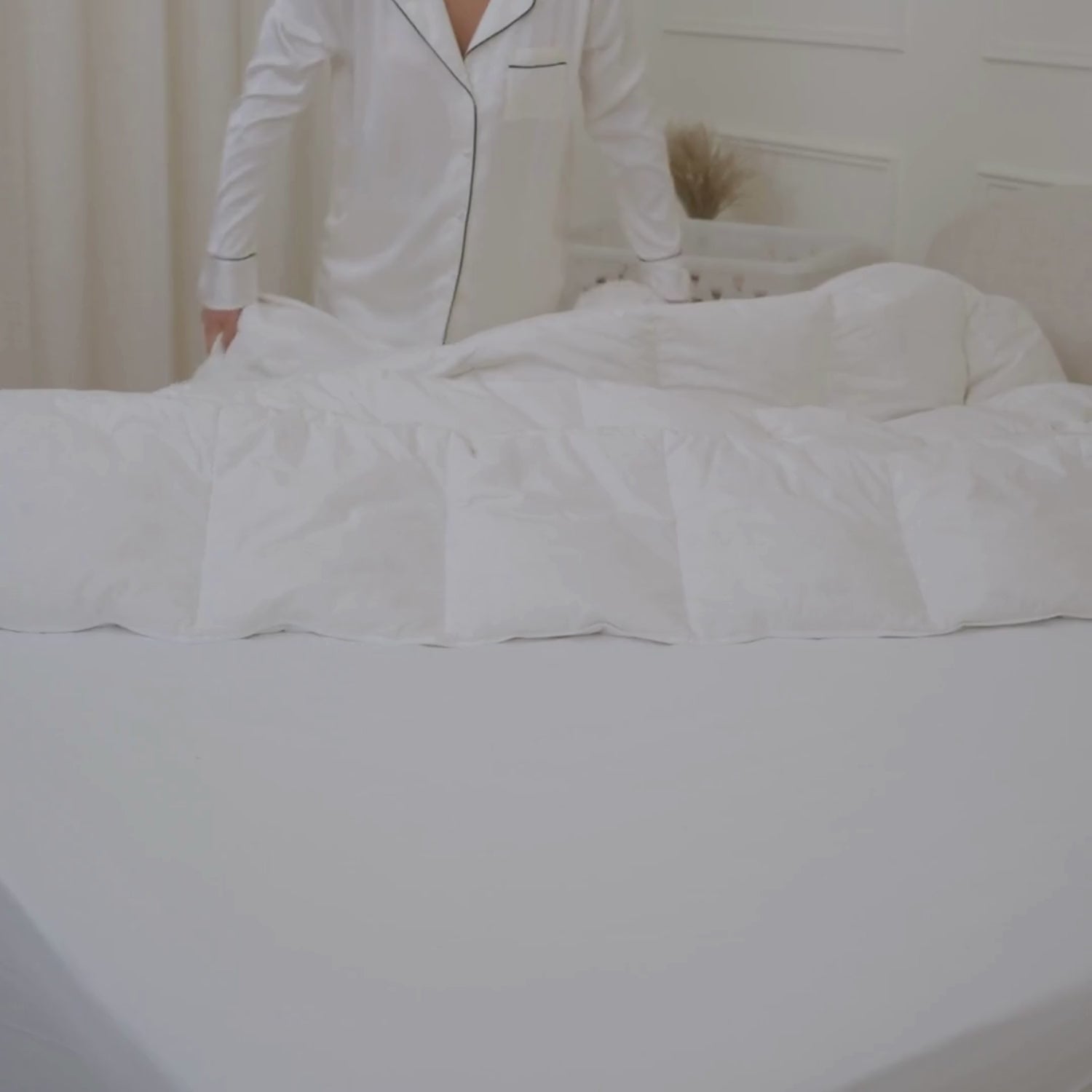 Load video: Goose Feather &amp; Down Duvet